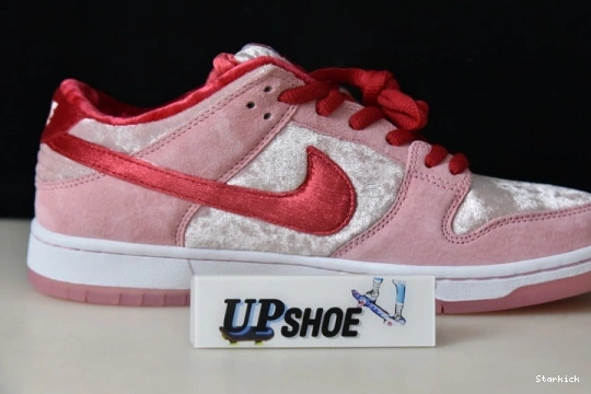 Dunk  CT2552-800 Nike SB StrangeLove Skateboards Low 0727